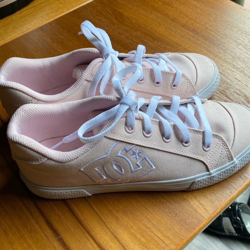 DC CANVAS SNEAKERS
